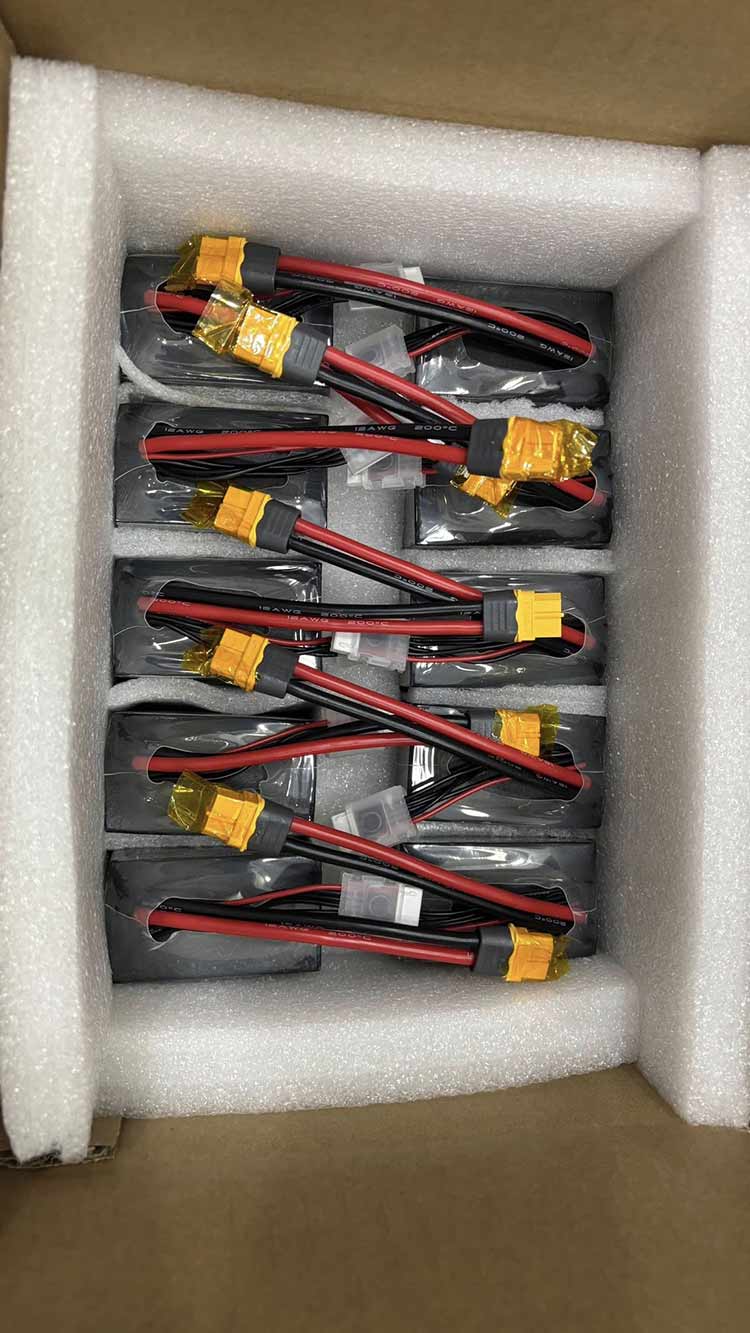 Zeintzuk dira bateria erdi-solidoak fabrikatzeko desberdintasunak?